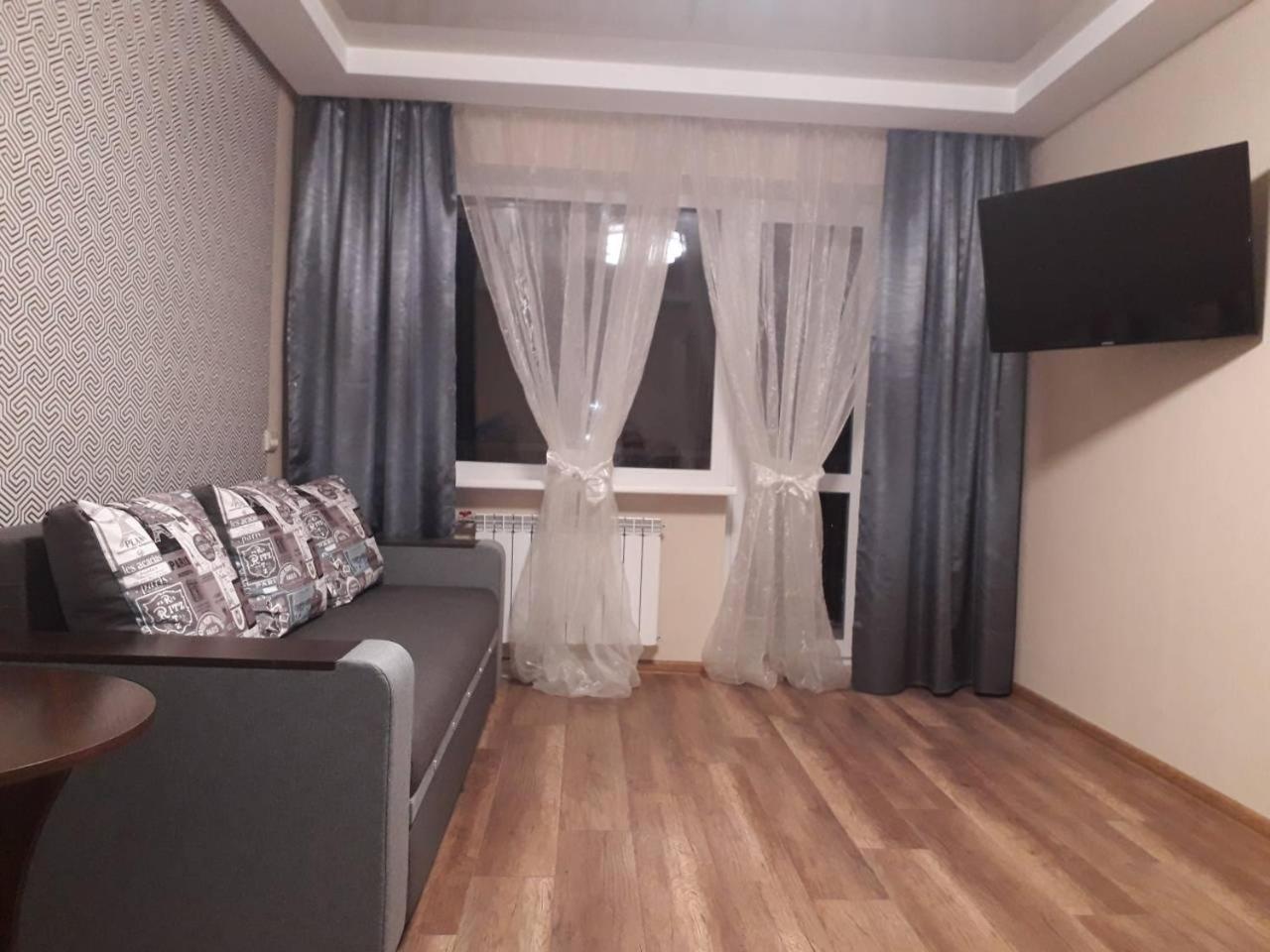 Apartment 30 M2 On Sergei Esenin 11 카리프 외부 사진