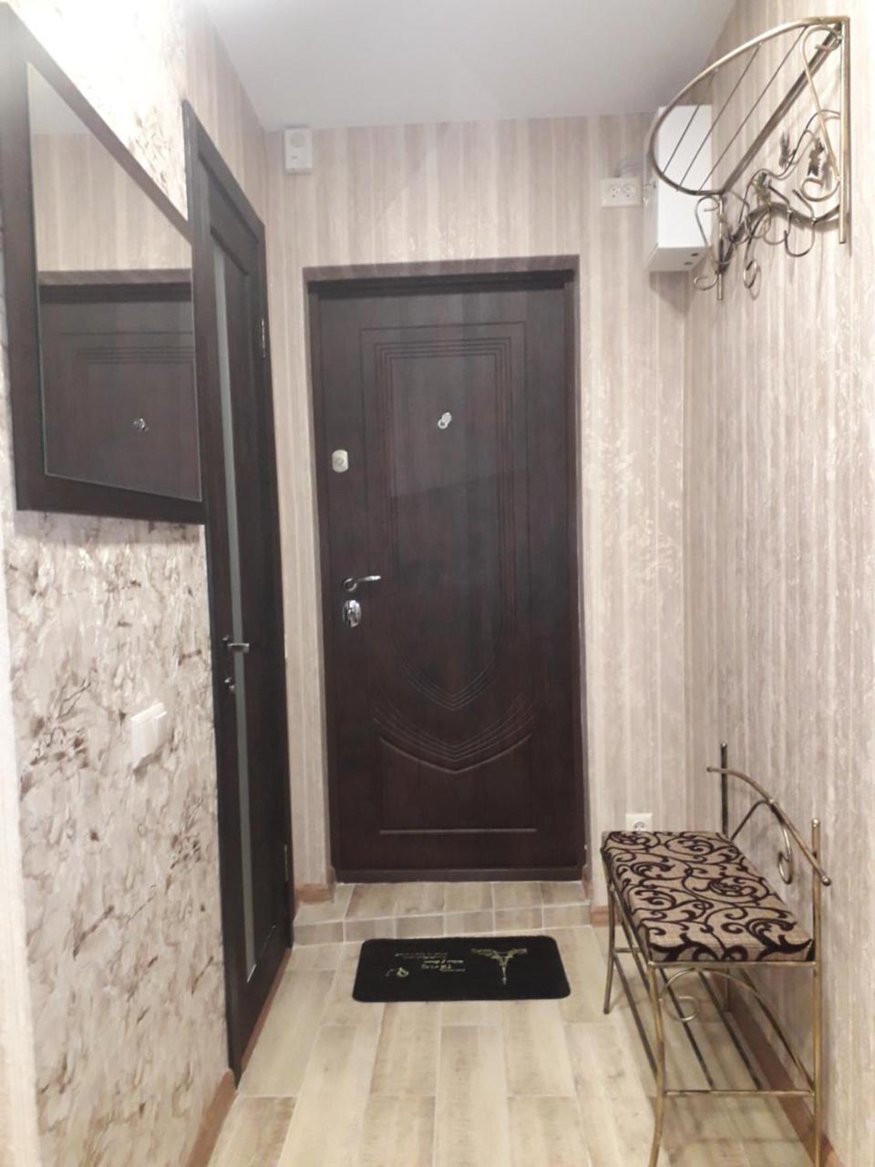 Apartment 30 M2 On Sergei Esenin 11 카리프 외부 사진