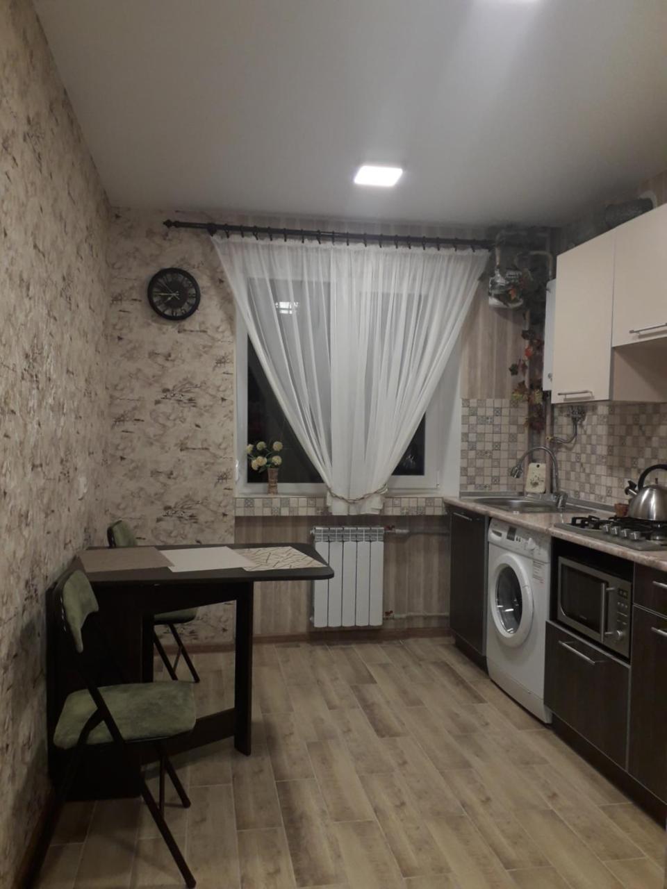 Apartment 30 M2 On Sergei Esenin 11 카리프 외부 사진